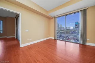 Photo #4: 2604249 Listing 