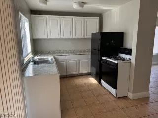 Photo #5: 2604279 Listing 