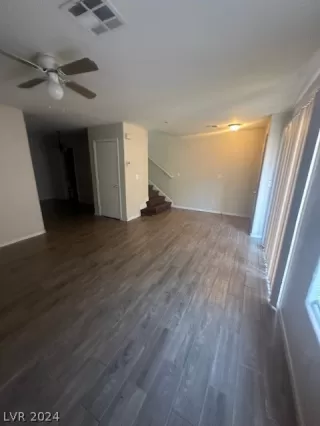 Photo #3: 2604282 Listing 