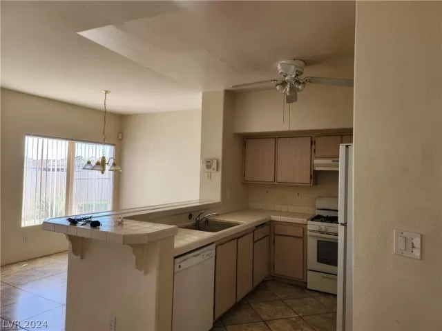 MLS: 2604283 Condo For Sale