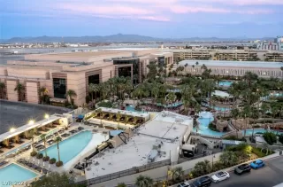 Photo #1: 2604288 Listing