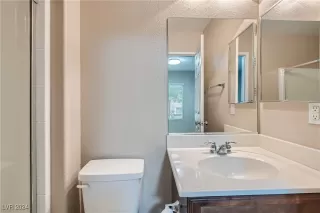 Photo #5: 2604303 Listing 