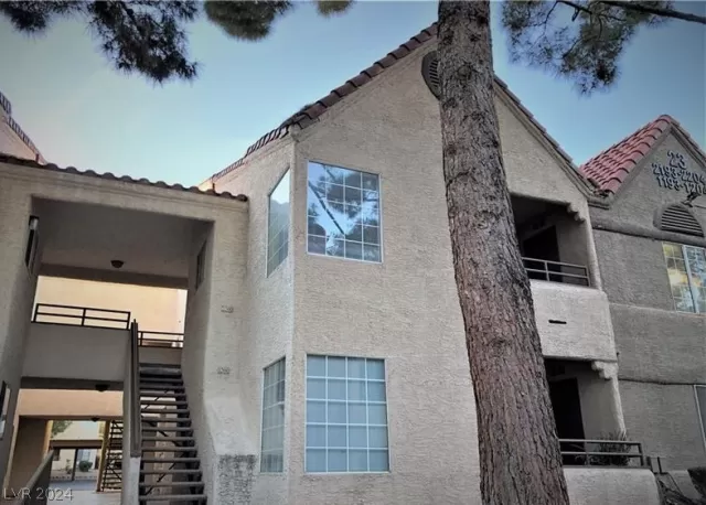 MLS: 2604306 Condo For Sale