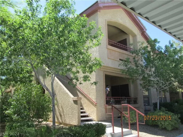 MLS: 2604349 Condo For Sale