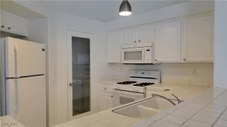 Photo #5: 2604360 Listing 