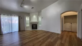 Photo #6: 2604360 Listing 