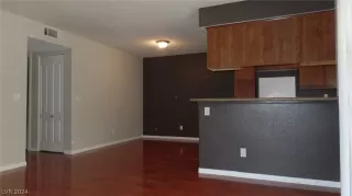 Photo #3: 2604363 Listing 