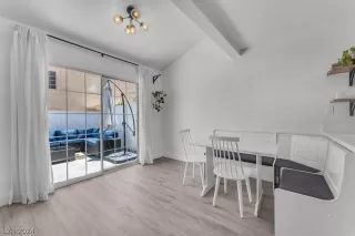 Photo #5: 2604376 Listing 