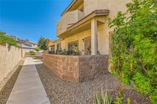 Photo #4: 2604383 Listing 