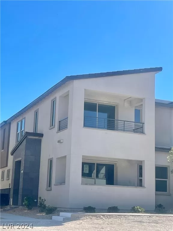 MLS: 2604385 Condo For Sale