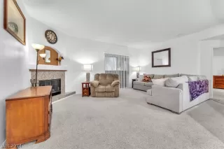 Photo #5: 2604397 Listing