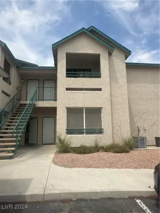 Photo #1: 2604434 Listing 