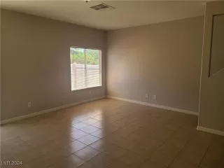 Photo #3: 2604435 Listing 