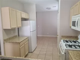 Photo #4: 2604435 Listing 