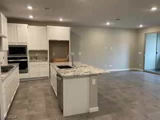 Photo #2: 2604438 Listing 