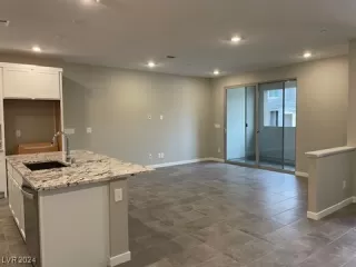 Photo #3: 2604438 Listing 