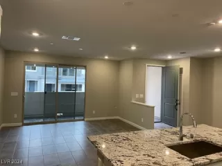 Photo #5: 2604438 Listing 