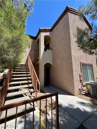 Photo #4: 2604459 Listing 