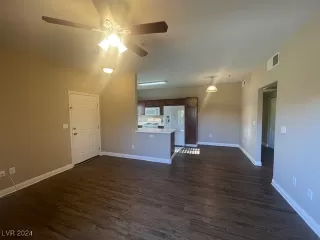 Photo #3: 2604462 Listing 