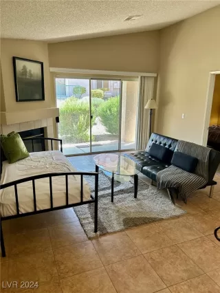 Photo #1: 2604473 Listing 