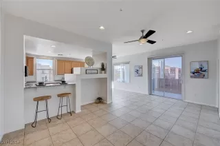 Photo #1: 2604506 Listing 