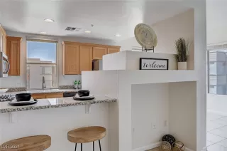 Photo #2: 2604506 Listing 