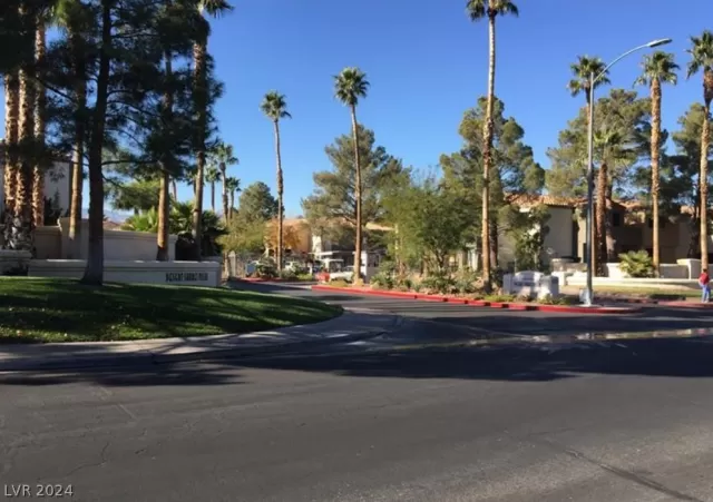 MLS: 2604523 Condo For Sale