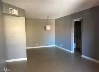 Photo #4: 2604523 Listing 