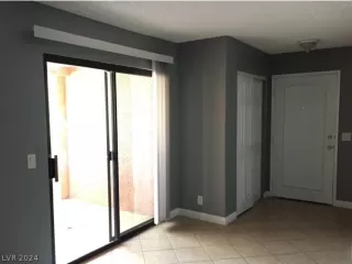 Photo #5: 2604523 Listing 