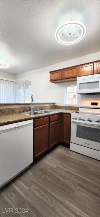 Photo #6: 2604542 Listing 