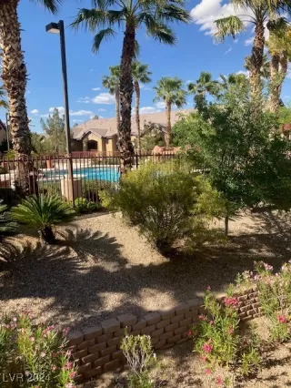 Photo #2: 2604544 Listing 