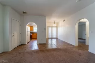 Photo #1: 2604554 Listing 