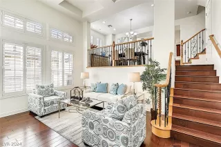 Photo #5: 2604566 Listing 