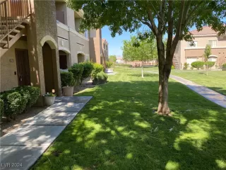 Photo #4: 2604607 Listing 