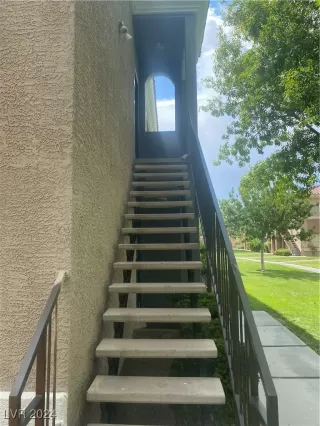 Photo #6: 2604607 Listing 