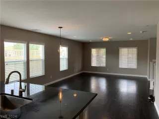 Photo #1: 2604608 Listing 