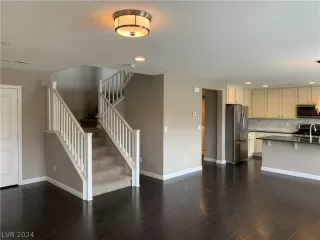 Photo #3: 2604608 Listing 