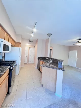 Photo #4: 2604620 Listing 
