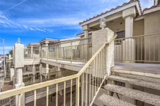 Photo #1: 2604666 Listing