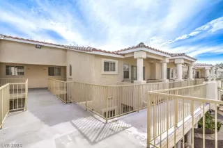 Photo #2: 2604666 Listing