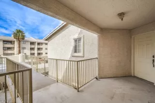 Photo #4: 2604666 Listing