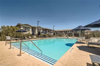 Photo #2: 2604667 Listing 