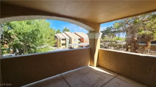 Photo #4: 2604678 Listing 