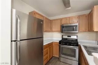 Photo #6: 2604687 Listing 