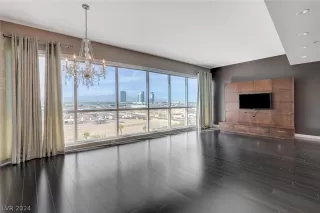 Photo #2: 2604695 Listing 