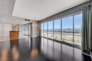 Photo #3: 2604695 Listing 