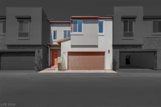 Photo #2: 2604696 Listing 