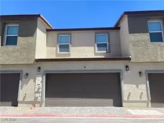 Photo #1: 2604702 Listing 