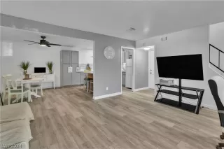 Photo #6: 2604734 Listing