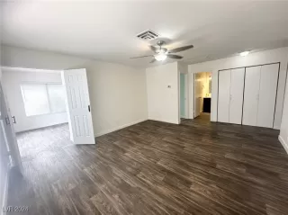 Photo #2: 2604737 Listing